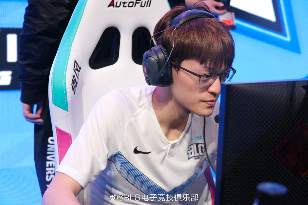 爱游戏欢迎页包含离谱！密尔沃基雄鹿今夜战术微调Doinb在IG比赛中绝杀，德布劳内遭遇三连败的词条